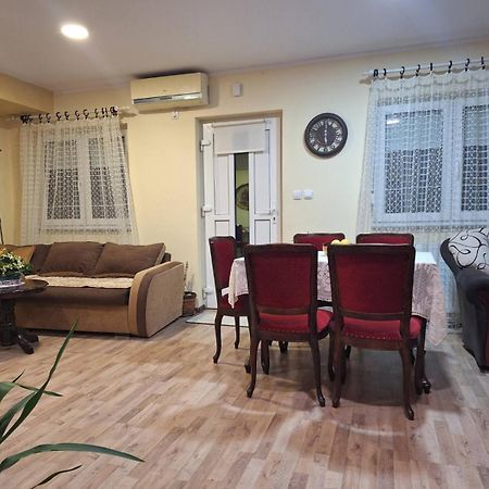 Apartamento Jezero Arandjelovac Exterior foto